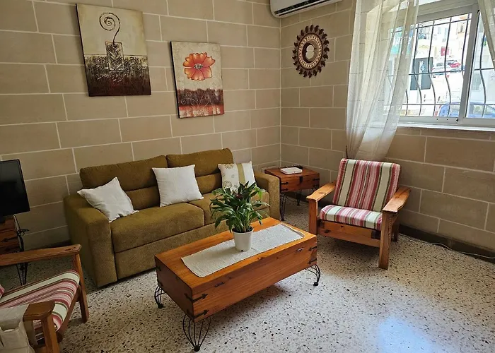 Ground Floor Apartment By The Sea - Close To Main Square